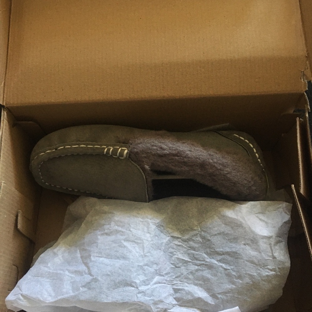 Slippers - Picture 5 of 5